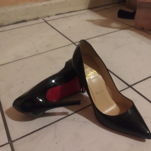 Christian Louboutin Shoes - Christian louboutins
